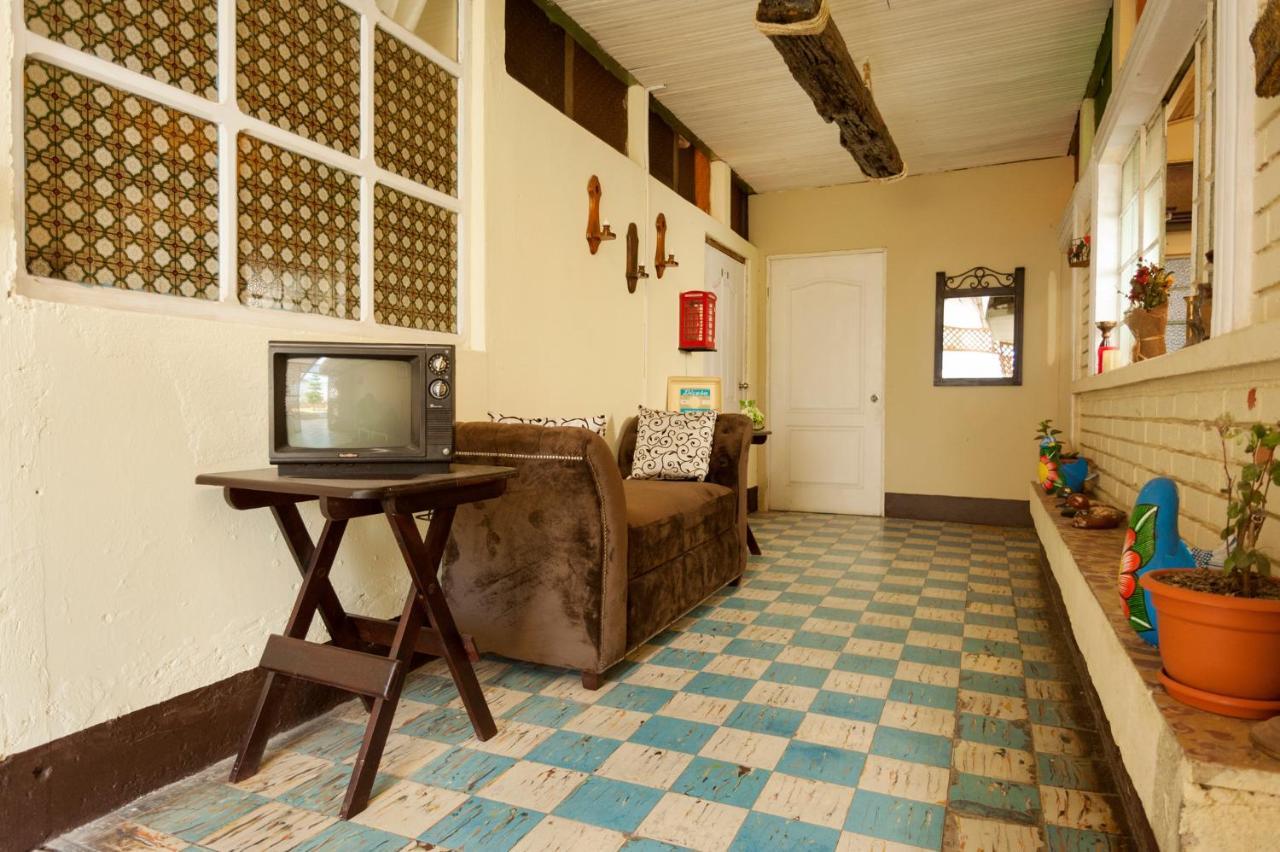 Hotel Vintage "Casa Las Flores" Реталулеу Екстер'єр фото