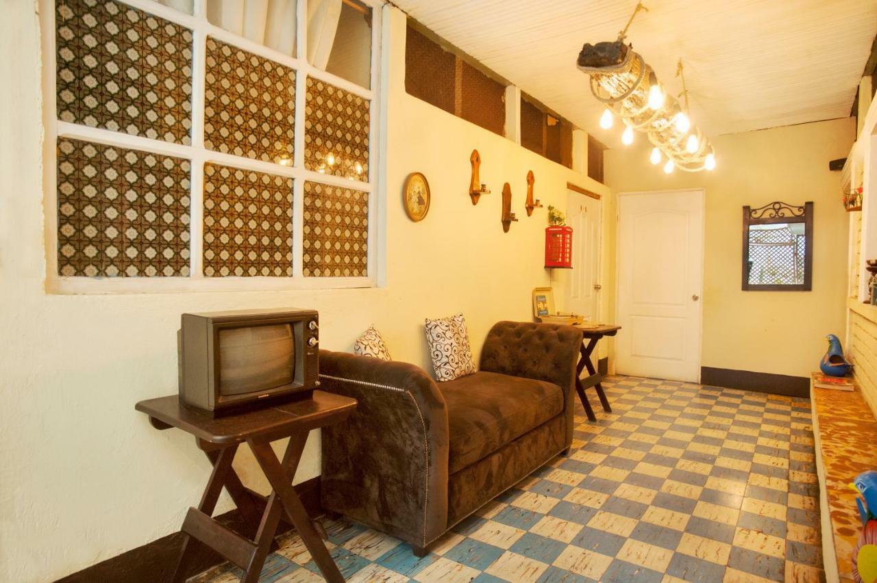 Hotel Vintage "Casa Las Flores" Реталулеу Екстер'єр фото